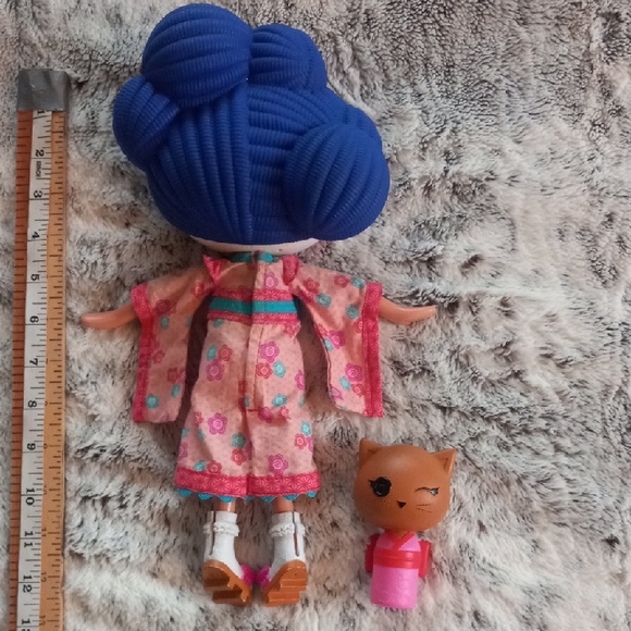 Floral Kimono Doll with Blue Hair - Picture 2 of 4